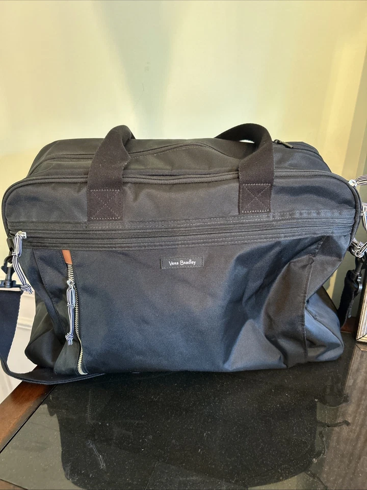 Vera Bradley Lighten Up Compacto Fin de Semana Bolsa de Viaje para Laptop Negro Foto 1 de 4