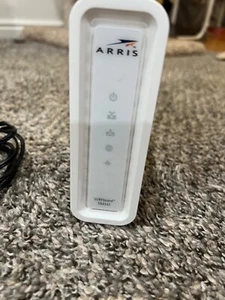 Motorola ARRIS SURFBoard Model SB6141 - DOCSIS 3.0 Cable Modem w/ Power Cord - Picture 1 of 5