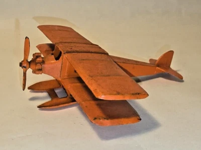 Tootsietoy single propeller BI-WING SEAPLANE #4675 CIRCA 1934 PLANE Pontoons - Image 1 of 4