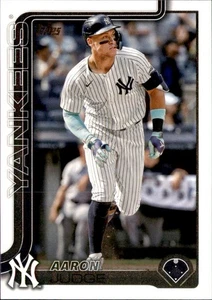 2025 Topps Series 1 Aaron Judge New York Yankees #300 - Picture 1 of 2
