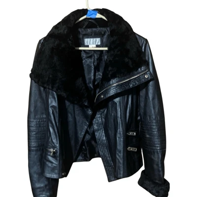 Badgley Mischka Samara Chaqueta Moto Cuero Oveja con Piel de Oveja Talla Grande Negra Foto 1 de 4