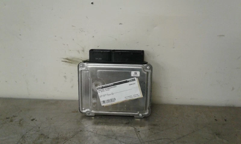 ECU ENGINE CONTROL UNIT VW Jetta III (1K2) Sedan 1.9 TDI (BXE) 2010 03G906021PM - Immagine 1 di 1