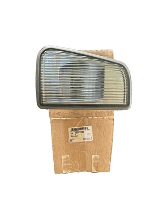 Lámpara de respaldo lateral para pasajeros Cadillac STS 2005-2011 NUEVA OEM 10377140 Foto 1 de 2