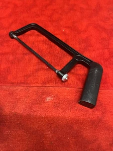 VINTAGE HUSKY KLEINE HANDBÜGELSÄGE WERKZEUG SCHWARZER GRIFF (k34) - Bild 1 von 4