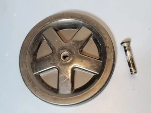 BISSELL PROHEAT 2X MODEL 9200 T Single WHEEL With AXLE - Picture 1 of 3