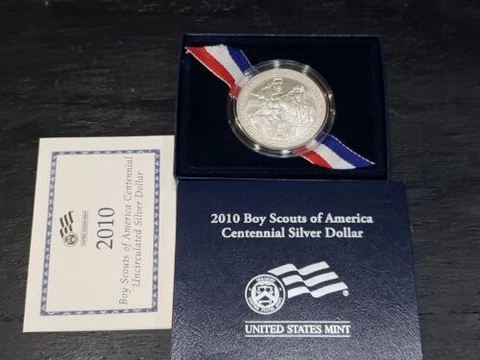 2010 Boy Scouts of America Commemorative UNC Silver Dollar Box & COA Cover