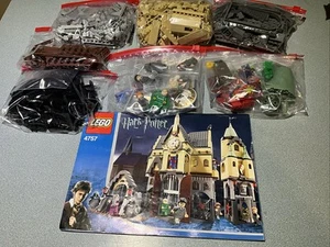 LEGO Harry Potter Hogwarts Castle ( 4757 ) 100% Complete 2004 ~ NO BOX - Picture 1 of 7