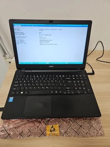 Acer Travelmate P256-M - i5-4210U - 4GB Ram - No Storage - Faulty Keyboard - Picture 1 of 16