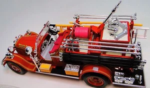 Vintage Classic Antique Red Fire Engine Truck Metal Dream Model Car Pickup Promo - Picture 1 of 12
