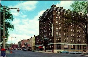Hotel Vermont Burlington Vermont Postcard - Picture 1 of 2