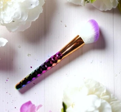 Avon Beauty Kosmetik Gesichts Pinsel Puder Rouge Highlighter Meerjungfrau Optik - Bild 1 von 4