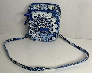 Vera Bradley ReActive Hipster Crossbody Shoulder Bag Blues White - Picture 1 of 12