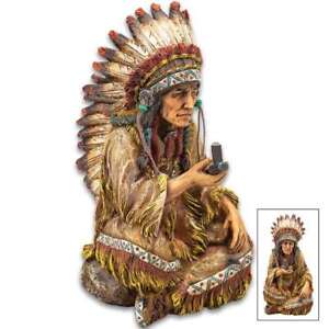 Native American Häuptling bemalte indische Skulptur rauchende Friedenspfeife Statue Figur