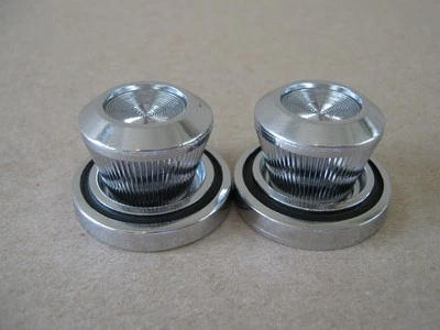 Pontiac 1966 perillas de radio Foto 1 de 4