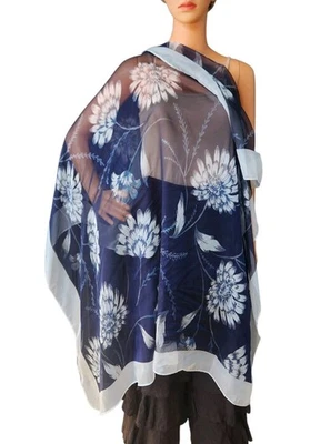 Ivanka Trump 100% poliéster azul branco floral crisântemo quadrado svarf 45"x45" - Imagem 1 de 4