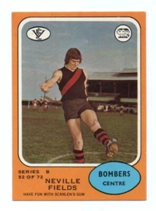 1973 B Scanlens (52) Neville FIELDS Essendon - Bild 1 von 2