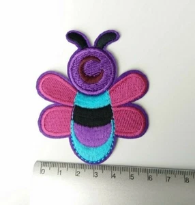 Planchador, parche, abeja gerbera púrpura, plancha - Imagen 1 de 1