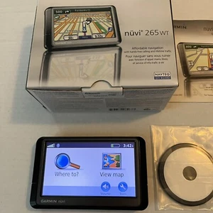 Garmin nüvi 265WT Automotive 4.3-In Bluetooth Portable GPS Navigator. Pre-Owned - Picture 1 of 5