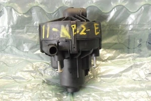 OEM 2011 MERCEDES E-CLASS SMOG SECONDARY AIR PUMP W/MOUNT BRACKET #A0001405185 - Bild 1 von 6