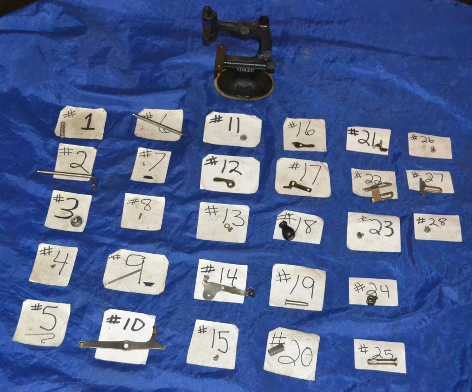 VINTAGE No.20 A FOR THE GIRLS SEWING MACHINE USED ORIGINAL PARTS GOOD CONDITION - Image 1 of 1