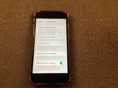 iPhone 7,  works very well, new battery required. Unlocked - Image 1 of 4