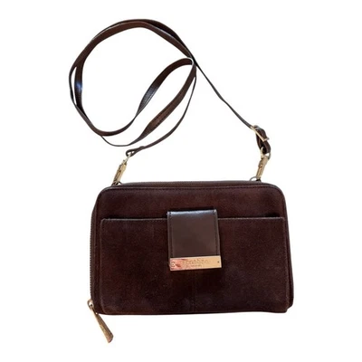 Bolso Bandolera Spartina 449 Marrón Gamuza Borde de Cuero Pequeño Cartera con Cremallera Ajustable Foto 1 de 4