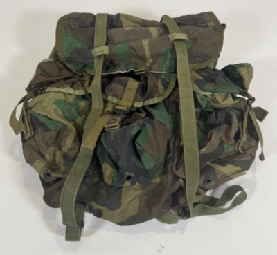 USGI Militar LC-2 Mediano ALICE Paquete de Campo con Correas para el Hombro M81 Bosque Camuflaje Foto 1 de 4