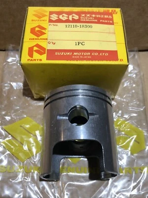 Suzuki T350 Rebel 1969 Nuevo de Lote Antiguo Original Suzuki Pistón (Std) 12110-18300 Foto 1 de 4