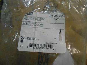 HUBBELL 074093544 1" 90 DEGREE INSULATED THROAT WIRE MESH STRAIN RELIEF - Picture 1 of 2