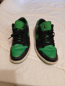 NIKE Men 9 US Air Jordan 1 Low Black/Lucky Green/White Us9 553558-065 - Picture 1 of 24