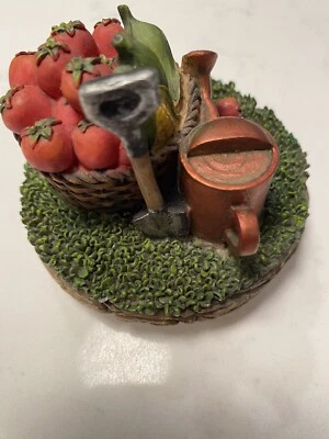 Yankee Candle Jar Candle Capper JT Garden Cesta de maíz y tomates Foto 1 de 4