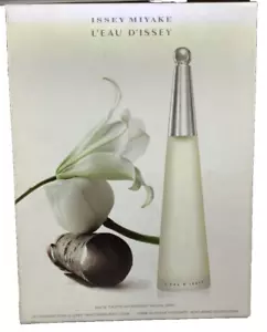 Issey Miyake L'Eau d'Issey EDT, Shower Cream & Body Lotion Gift Set DAMAGED BOX - Picture 1 of 8