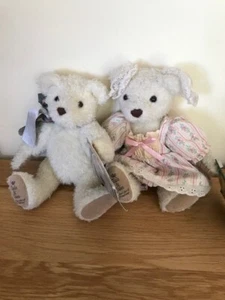 Osos de peluche vintage Tails & Tales regalos dorados X 2 osos con etiquetas articulados 8" - Imagen 1 de 4