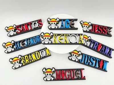 Placa de identificación única personalizada de una pieza | Decoración personalizada de escritorio o estante Foto 1 de 4