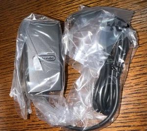 NEW Nintendo SWITCH OEM AC Adaptor Unused in Wrapper for Switch, Lite, OLED NICE - Picture 1 of 4