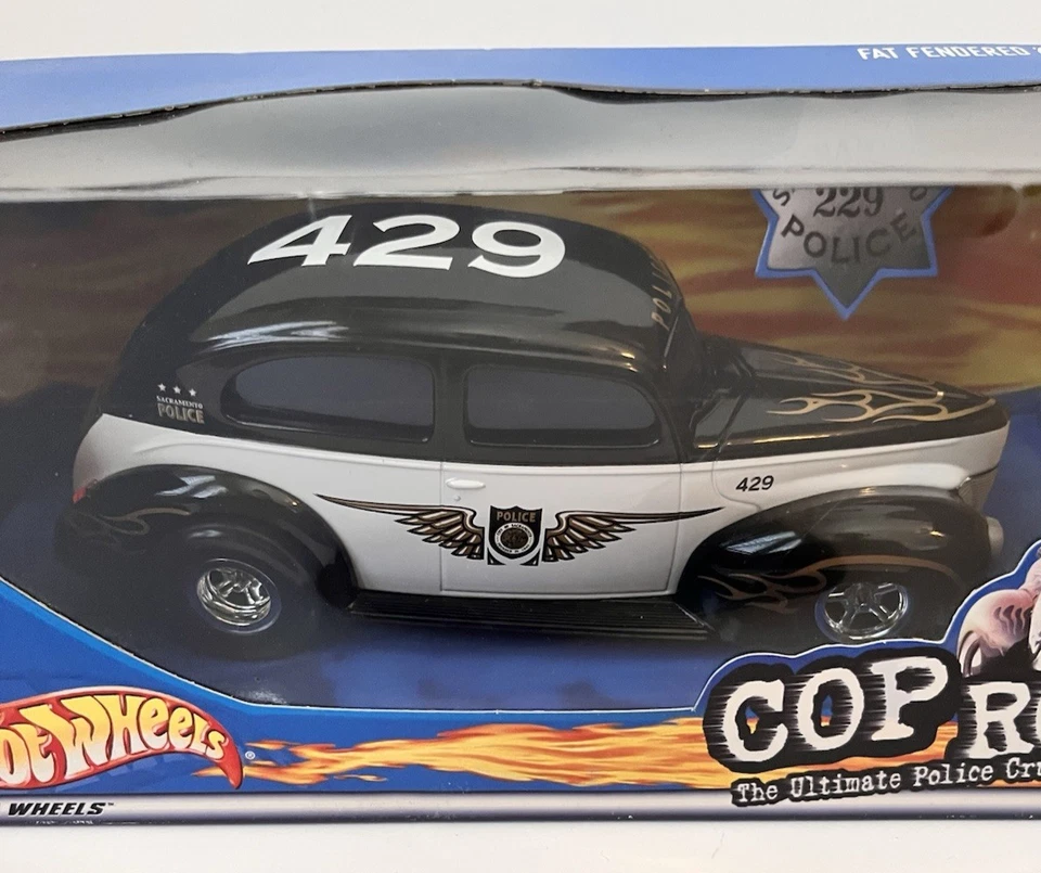 Novo Escala 1:24 Fat Fendered '40 Cop Rods Police Cruiser da Hot Wheels - Imagem 1 de 4