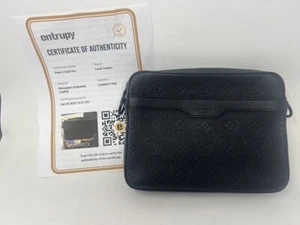 LOUIS VUITTON TRIO MESSENGER GRAPHITE REVERSE MONOGRAM (LP9021836) - Bild 1 von 6