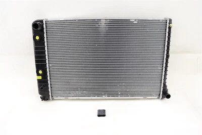 NUEVO Conjunto de radiador Visteon 9-729 GMC Chevrolet 1973-1988 Foto 1 de 4