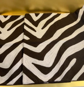 Copricuscino West Olmo Marrone e Bianco Ricamato Motivo Zebra Cotone 19 X19,5 - Foto 1 di 11