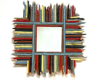 Espejo enmarcado con ramita multicolor arte popular hecho a mano 22 X 22" firmado 2009 Southwest Foto 1 de 4