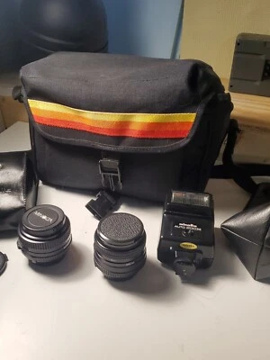 Minalta MD lenses Quantaray 28mm f/2.8 50mm f/1.7 W/ bag and flash - Image 1 of 4