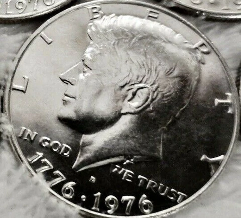 ONE P or D 1776-1976 HISTORIC BICENTENNIAL KENNEDY HALF DOLLAR. BUY 2, GET A P+D Cover
