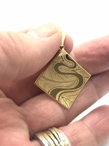 COLGANTE ORO 19ct diseño inusual no 9ct 14ct 18ct SELLO DE DIECINUEVE QUILATES 800 - Imagen 1 de 8