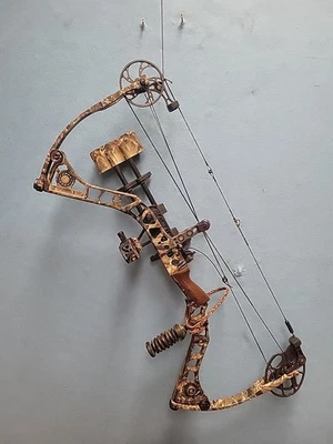 Блочный лук Mathews Reezen 6.5 под правую руку 60 фунтов 28 натяжений - Изображение 1 из 3