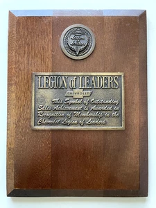 Placa de madera Buff Whelan Utica MI CONCESIONARIO CHEVROLET AÑOS 70 CONCESIONARIO Legión de Líderes - Imagen 1 de 2