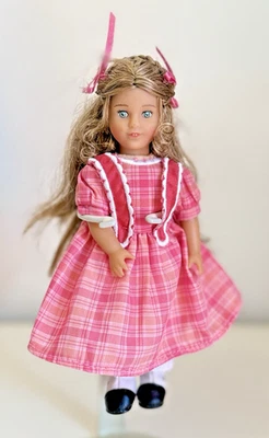 Mini muñeca American Girl de 6", Marie Grace, usada, 2011, retirada 2014 Foto 1 de 4