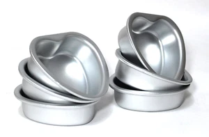 Mini Stampi in Alluminio Metallo Forma di Cuore Teglie Set 6 - Foto 1 di 4