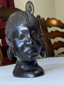 VINTAGE AFRIKANISCHE HANDGESCHNITZTE HOLZBÜSTE JUNGE WEIBLICHE SCHWARZE HOLZ - Bild 1 von 24
