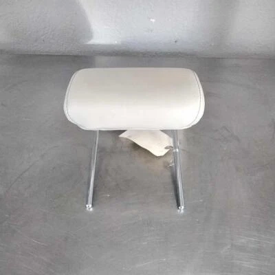 2008-09 Headrest Mercury Sable left rear Milled Pebble OEM# 8GZ54611A08AH - Image 1 of 4