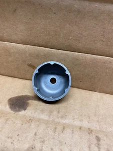 Una taza de retroceso usada OEM de una recortadora de cuerdas Stihl FS46 - Imagen 1 de 2